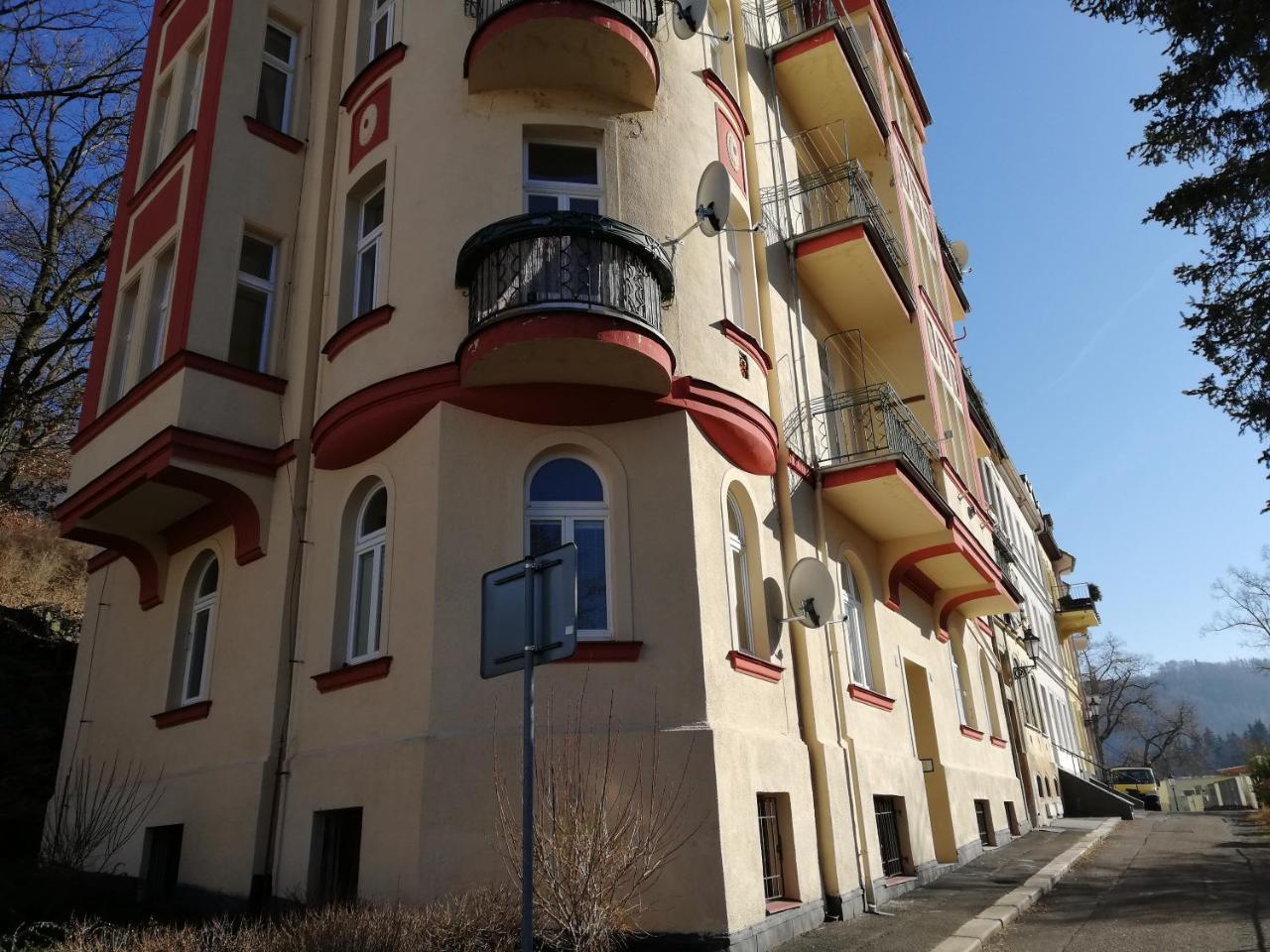 Imperia Lägenhet Karlsbad Exteriör bild